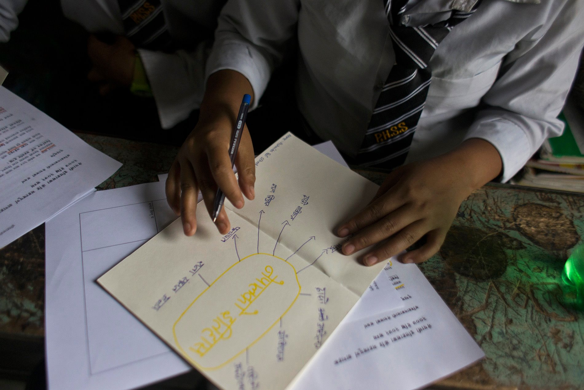 children writing something